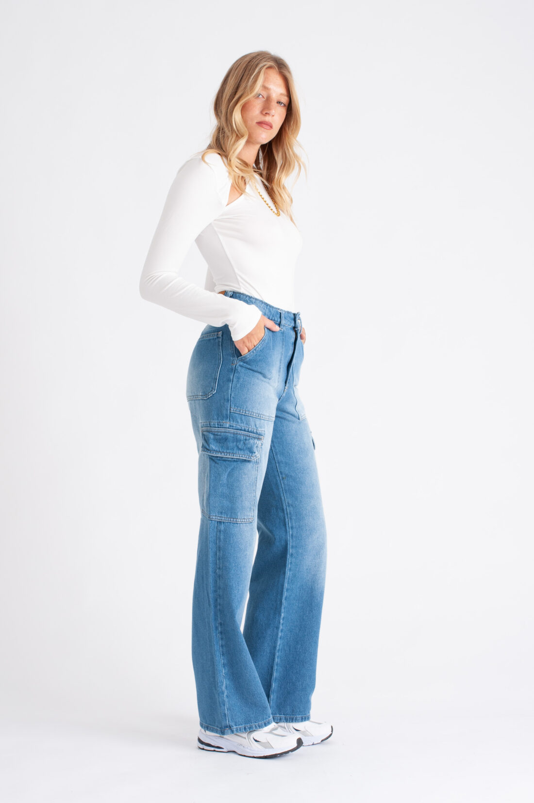 [11167] straight cargo blaque celeste localizado