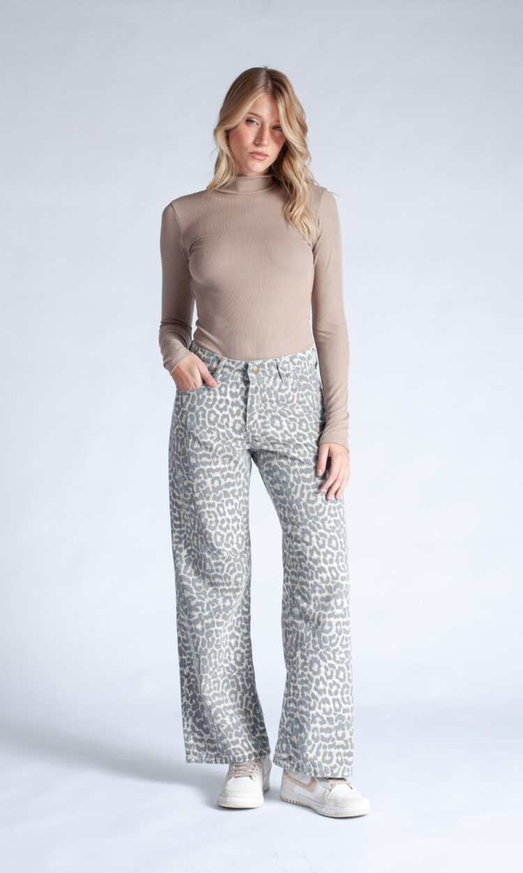 [11244] straight animal print