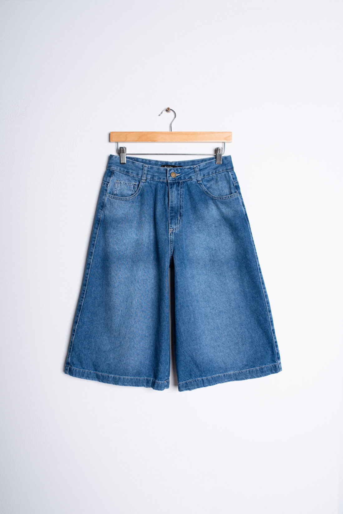 [12012] bermuda baggy azul localizada