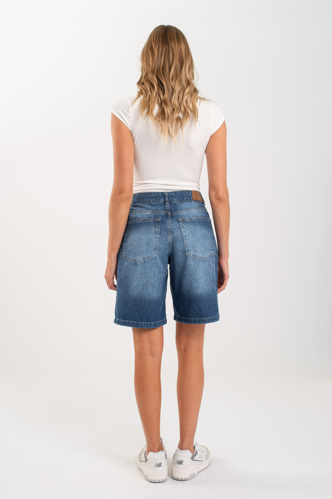 [12018] bermuda baggy corta azul localizado