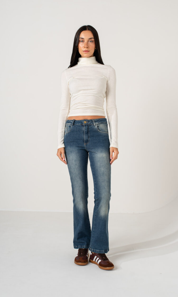 18201-AP | FLARED TIRO MEDIO CROP MATIZADO