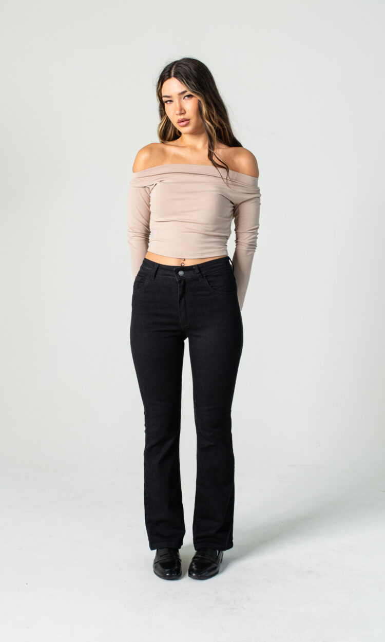 13801-EP | FLARED CROP NEGRO ELASTIZADO